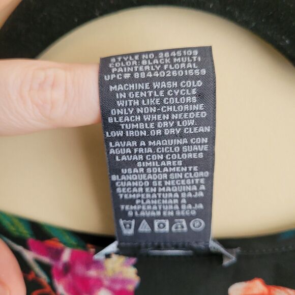 Chelsea & Theodore Womens Blouse Plus Size XXL Black Floral Print Crossover Hem - Picture 3 of 9